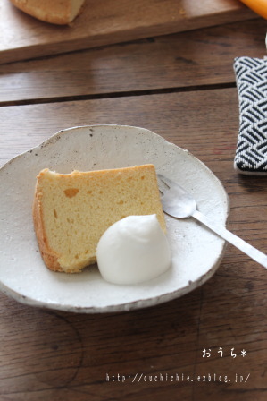 シフォンケーキのおやつ_b0072115_23533251.jpg