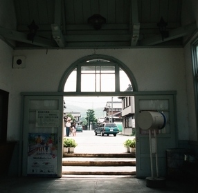近江鉄道 鳥居本駅_e0030537_23590332.jpg