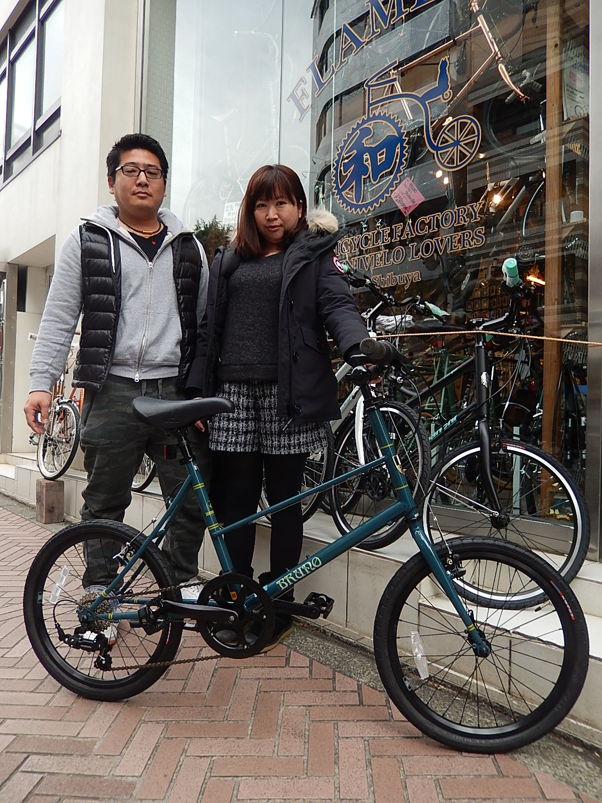 1月23日　渋谷　原宿　の自転車屋　FLAME bike前です_e0188759_16343729.jpg
