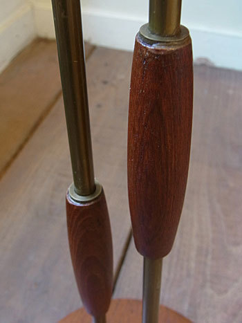  teak stand_c0139773_16372365.jpg