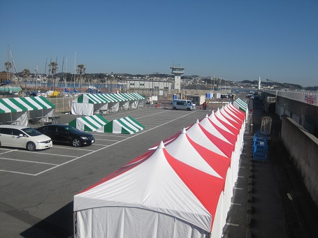 ★江の島だぁー!黒鯛だぁー!サザエ・ハマグリ焼き・シラス丼★_e0147297_17473475.jpg