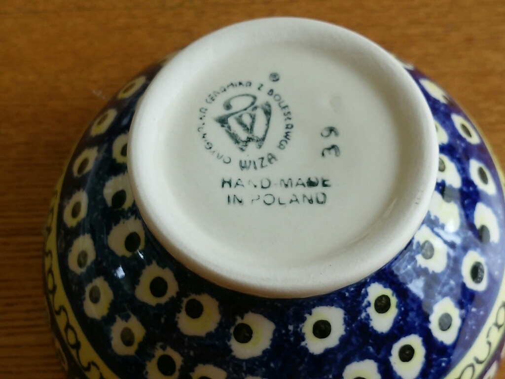 ポーランドの飯椀とミルクピッチャー_f0255704_13495721.jpg