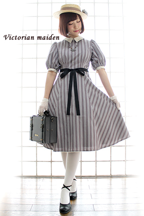 レジメンタルストライプインタックリボンドレスのご紹介 レジメンタルストライプインタックリボンドレスのご紹介