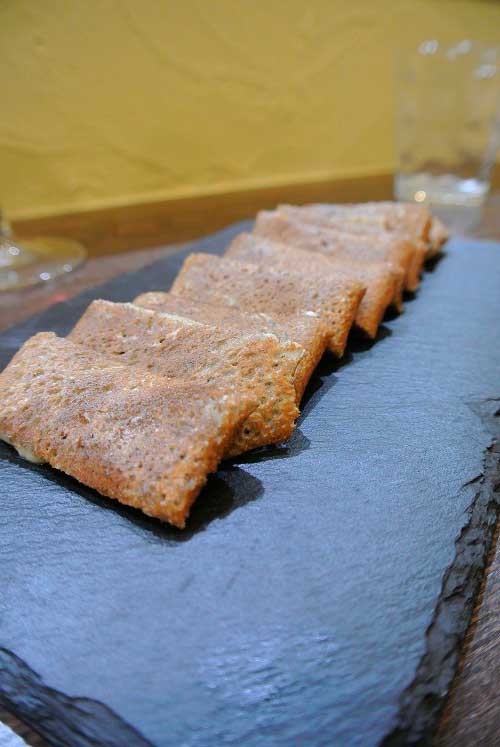 【イースト通りガレット専門店・・・「ガレット cafe すきまのじかん L\'heure vide」(山梨・甲府)】_a0005436_13591584.jpg