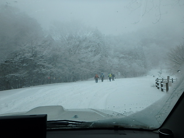 雪が積もれば鬼ケ城へ　_c0183137_17362943.jpg