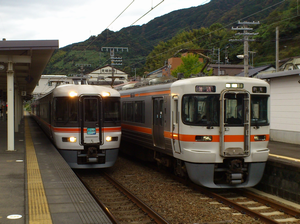 34 由比（ゆい）駅 （JR東海）_a0057057_20564972.png