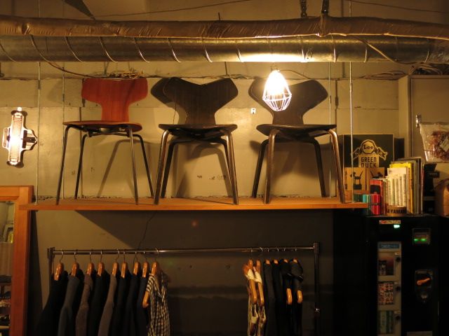 \"Arne Jacobsen Chair Grand Prix / T-Chair #FAIR\"ってこんなこと。_c0140560_1134991.jpg