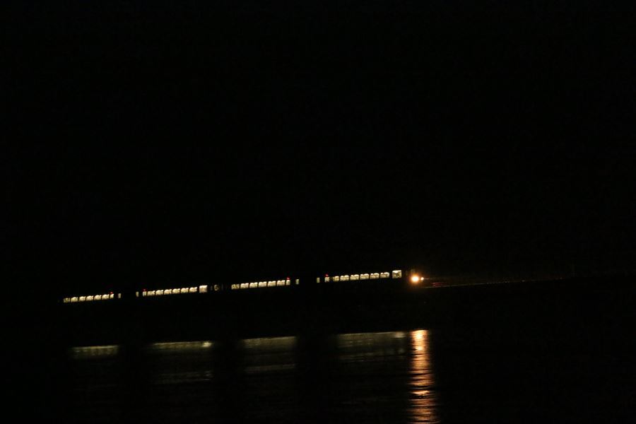 f0358360_04160324.jpg