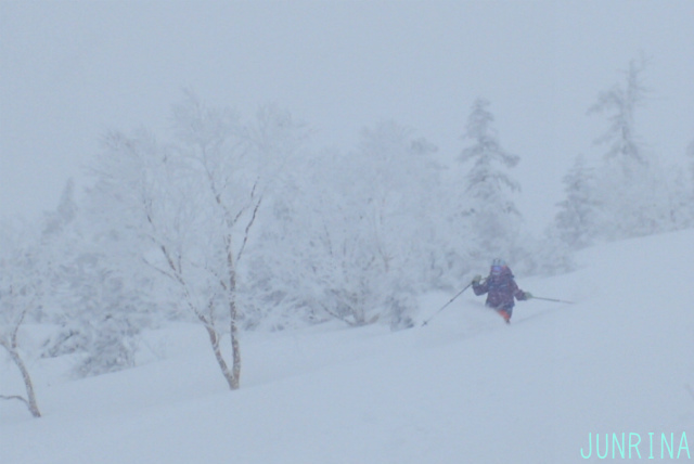 深雪の滑り方を思い出せ!_d0110562_14072338.jpg