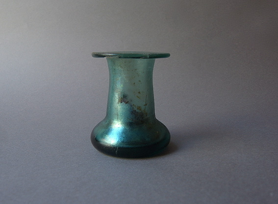 【 古代ガラス 】　ヤギ　出土品 古代ガラス 】 ヤギ 出土品 古代ガラス 色彩の饗宴 | MIHO