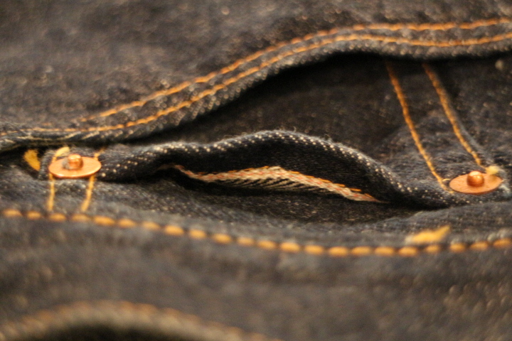 【NEW ARRIVAL】-Vintage LEVI\'S 501ZXX \"Leather Patch\"-_b0121563_1994019.jpg
