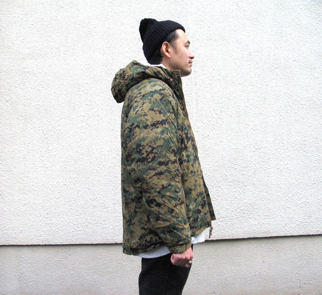 USMC デザートデジタル　アノラックジャケット USMC WILD THINGS Level 7 High Loft Jacket : the poem