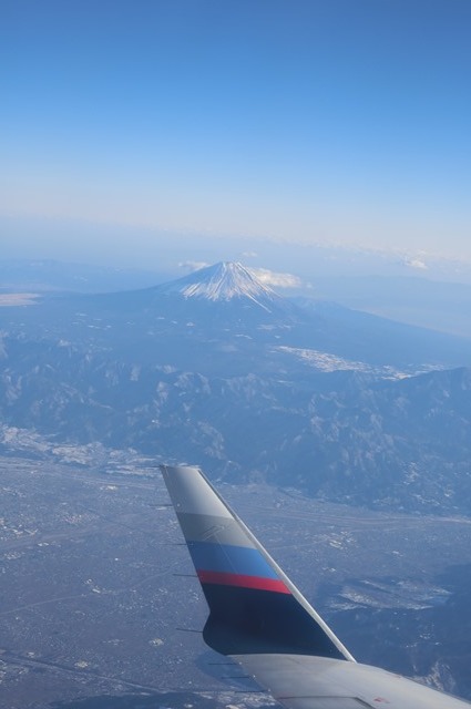 藤田八束のIBEXでの旅:IBEXで仙台から大阪へ、心地よさに癒され輝く富士山、最高!!_d0181492_21332175.jpg