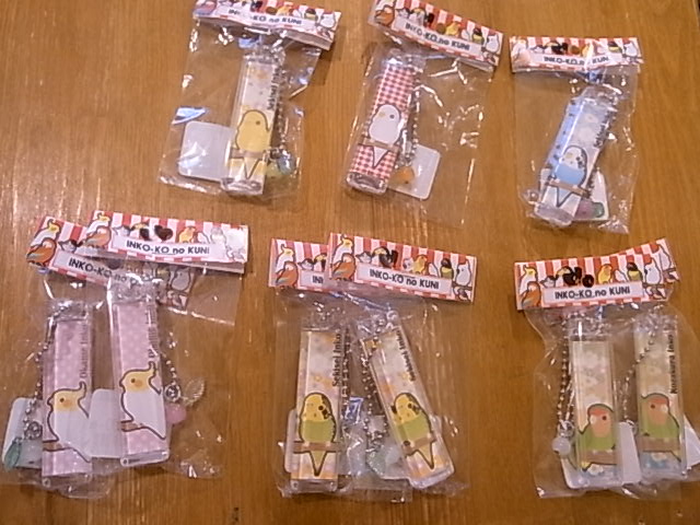 東急ハンズ梅田インコと鳥の雑貨展納品しました。そして、、_d0322493_1034182.jpg