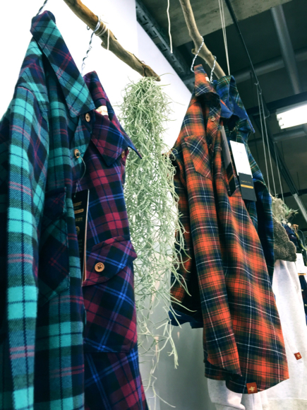 ◆Foxfire 展示会 〜機能と世界観のベターハーフ_b0008655_23471899.jpg