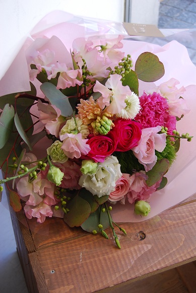 ご用途いろいろ。花束たち。_a0201358_1752328.jpg