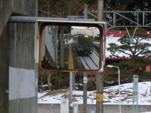 藤田八束と鉄道トンネル論:鉄道が教えてくれるトンネル哲学、ホーム鏡に興味津々_d0181492_11455737.jpg