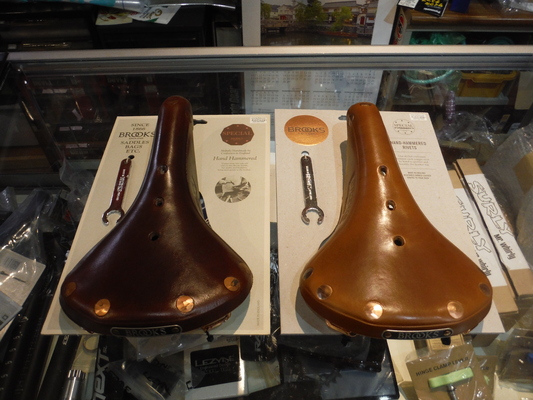 ブルックス新製品&再入荷_c0132901_2043132.jpg