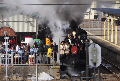 「SL冬の湿原号」もうすぐ出発　１月２７日_f0113639_12513933.jpg