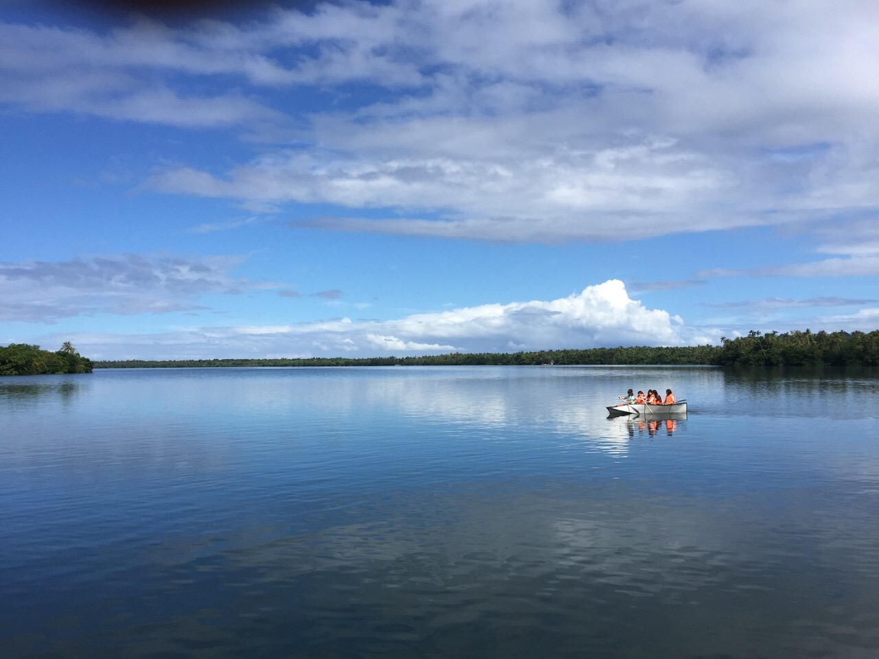 セブから２時間　CAMOTES　ISLAND　☆☆ ①_a0317855_1425156.jpg