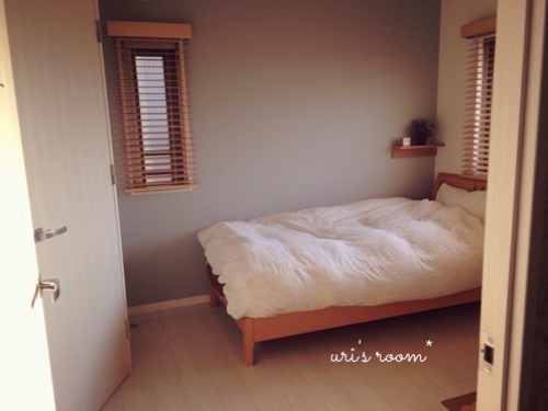 息子の部屋にミラーを設置。小学生男子も身だしなみが大切(´∀`)_a0341288_17275864.jpg