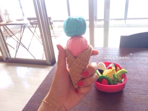 キッチンのデッドスペース。マリメッコをチラリと(´∀`) そしてケーラーオマジオがやっぱり可愛い(´∀`)_a0341288_17281801.jpg