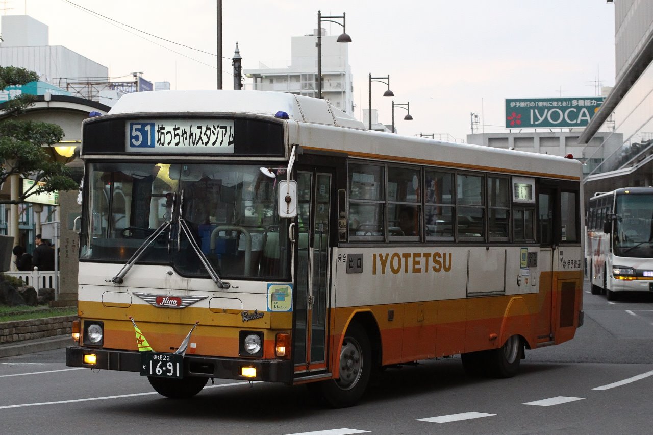 第3回伊予鉄道(バス)14～レインボー(P-RJ)その1～_b0344993_0315236.jpg