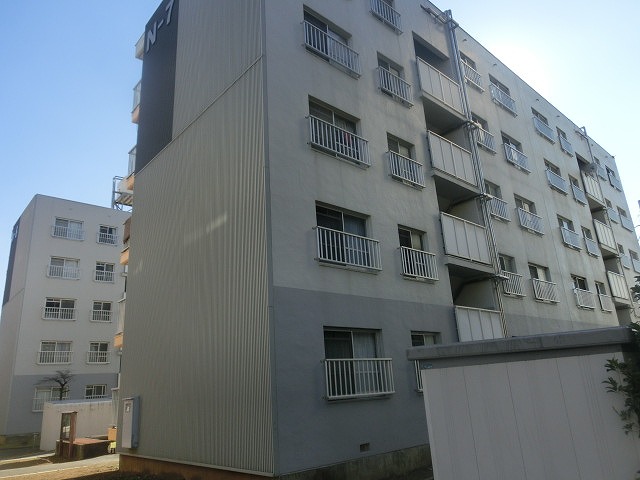 富士市でも検討が必要 建設水道委員会で沼津市の「市営住宅への民間活力導入」を視察_f0141310_8232128.jpg