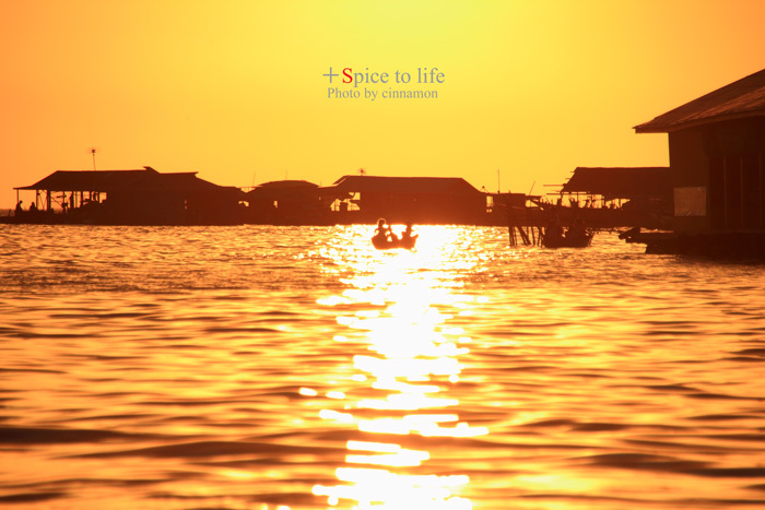 Cambodia trip(トンレサップ湖の夕焼け編)_f0326278_21070491.jpg