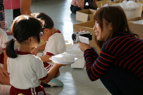 アーティストがやってくる!in北部幼稚園_e0201681_1827158.jpg