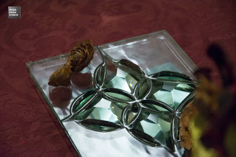 January 29, 2016 ステンドグラスのかけら A Piece of Stained Glass _a0307186_221956.jpg