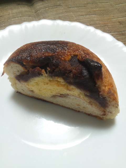 ブランジェリーケン 甘酒りんごカステラこしあん_f0076001_2213646.jpg