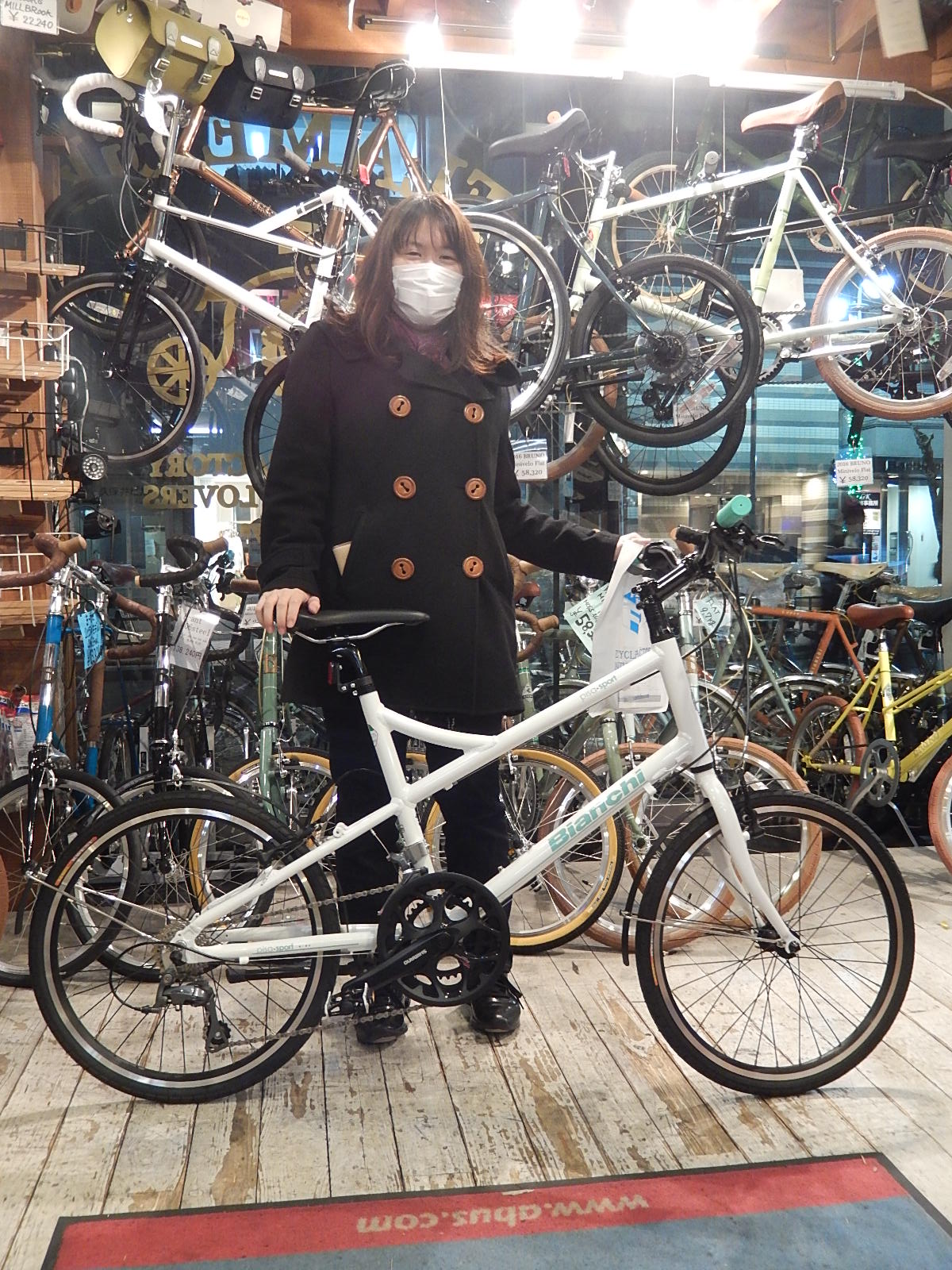 1月29日 渋谷 原宿 の自転車屋 FLAME bike前です_e0188759_1432828.jpg