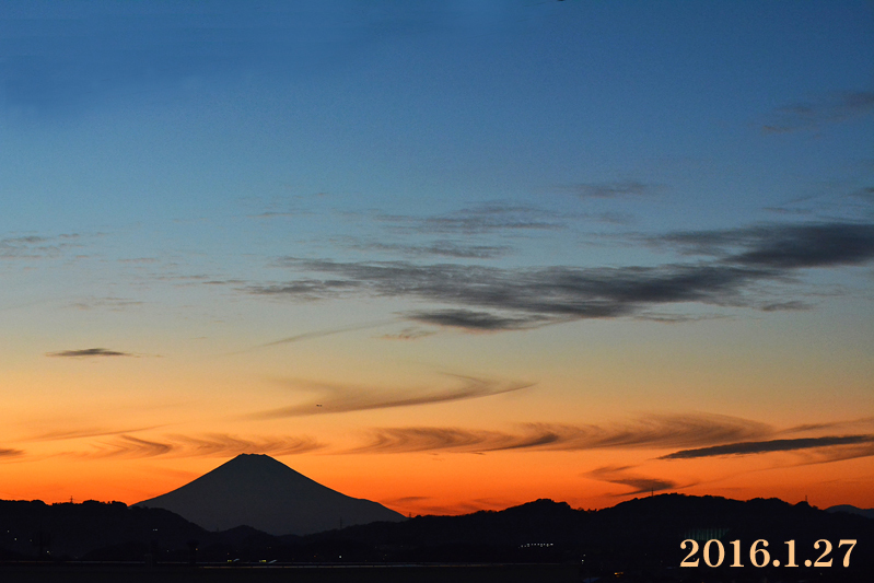 美しい雲が‥ 『90km先の富士山 2016』(７)_d0251161_14471736.jpg