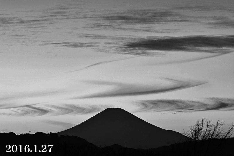 美しい雲が‥ 『90km先の富士山 2016』(７)_d0251161_14572862.jpg