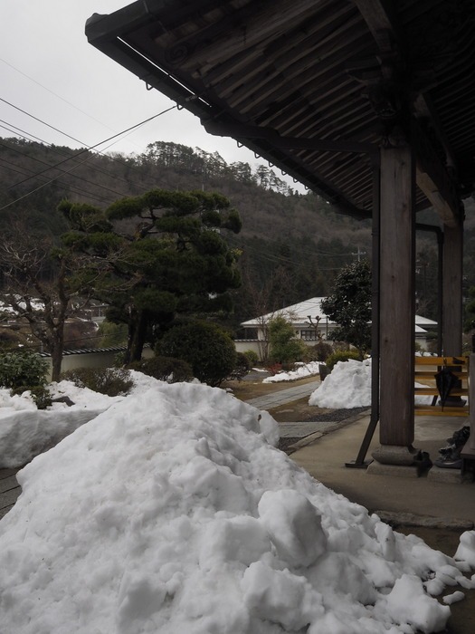 お寺の新年会_c0116915_2374476.jpg