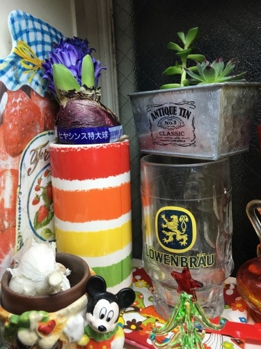 ダイソーの花瓶とヒヤシンス マロンとキラキラ雑貨