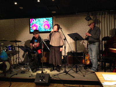 ライブハウス「ヴィーナス」_f0019247_041212.jpg