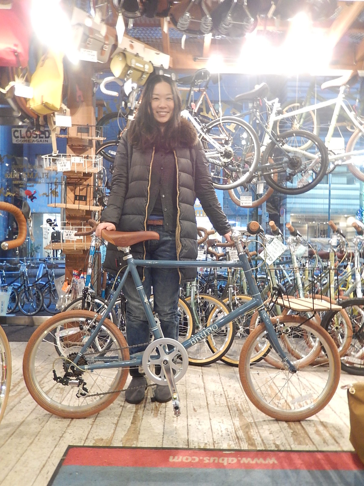 1月30日 渋谷 原宿 の自転車屋 FLAME bike前です_e0188759_1842355.jpg