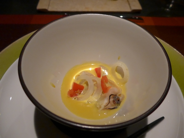 麻布十番「エクアトゥール」へ行く。_f0232060_19345691.jpg