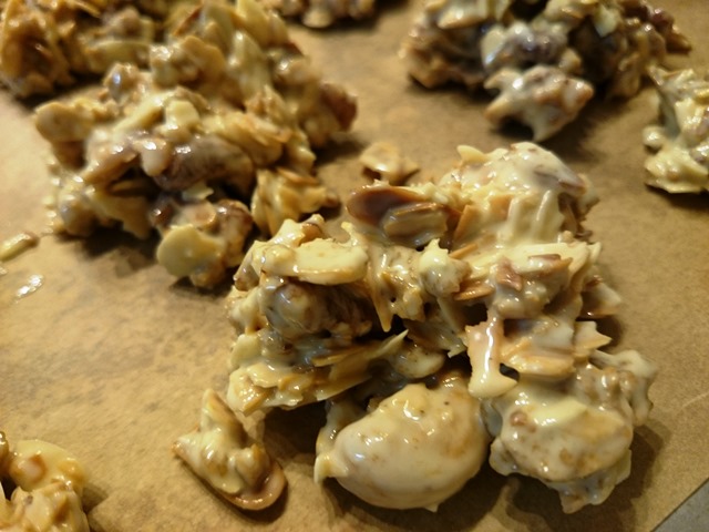 白チョコのイケナイ食べ物_e0167593_17384981.jpg