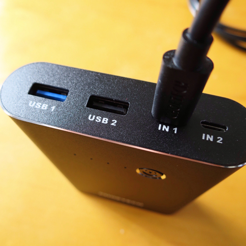 【AD】 Type-Cケーブルでも電源チャージできる10400mAH 大容量モバイルバッテリー_c0060143_18130320.jpg