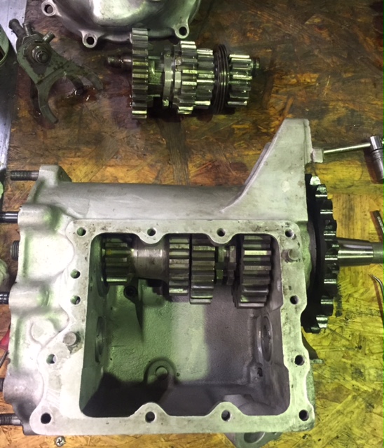 Engine repair などなど_c0152253_9351349.jpg