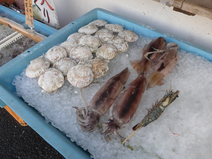 大洗海鮮市場で貝を思いっきり焼く。_f0232060_1218940.jpg