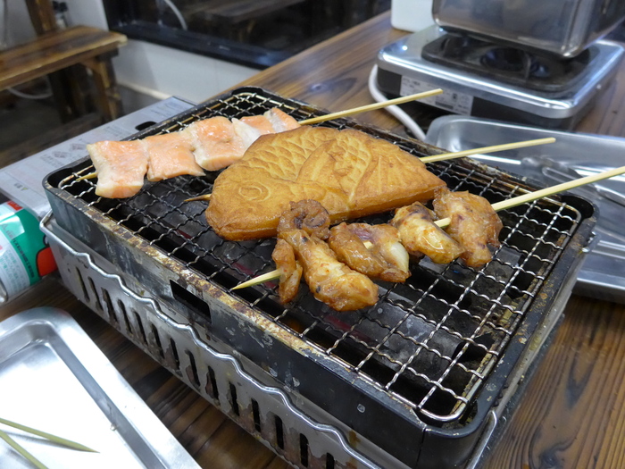 大洗海鮮市場で貝を思いっきり焼く。_f0232060_1221336.jpg