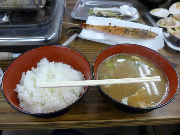 大洗海鮮市場で貝を思いっきり焼く。_f0232060_12414270.jpg