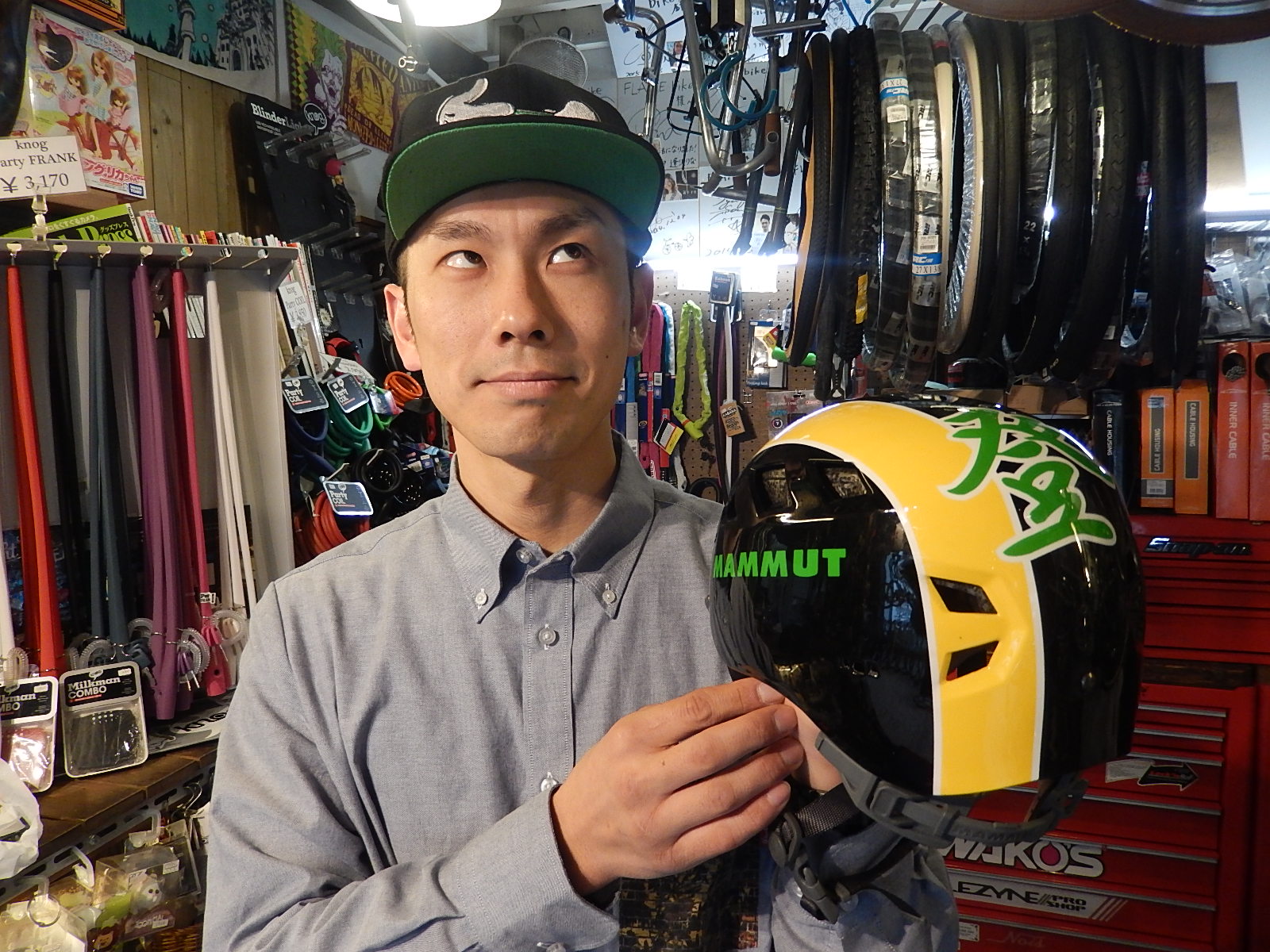 2月1日 渋谷 原宿 の自転車屋 FLAME bike前です_e0188759_15514761.jpg