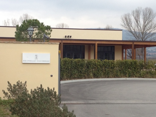 ペルージャ発の超高級ブランドBrunello Cucinelli本店へ(後編)_a0136671_2404122.jpg
