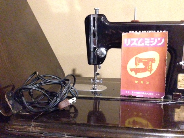 No.518 RHYTHM リズムミシン製 家庭用足踏みミシン