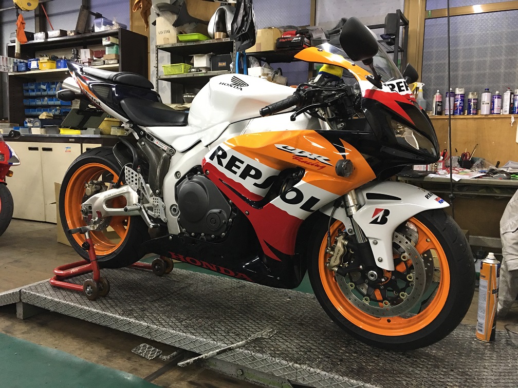 CBR1000RR(\'07)　サスペンションOH②_e0114857_2151655.jpg